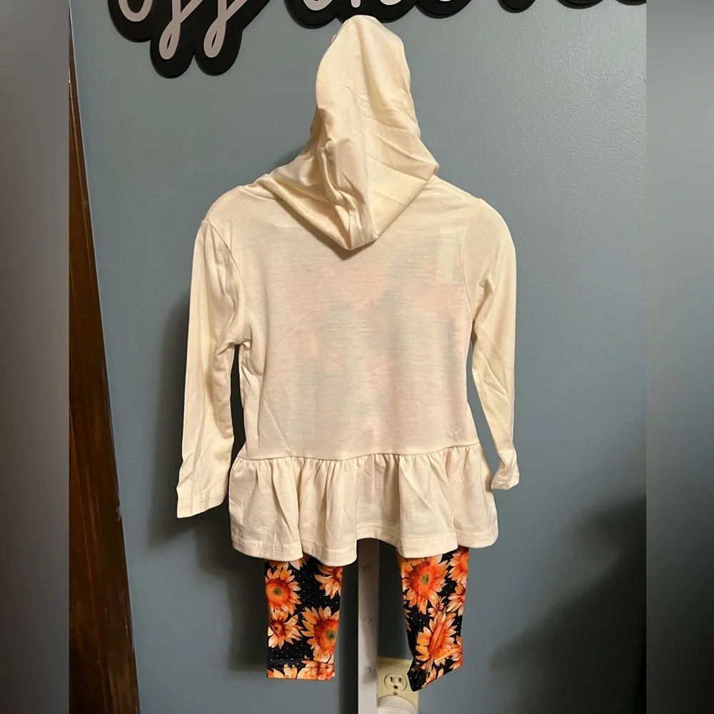 Sunflower Cream Hoodie and Floral Leggings Set Boutique NWOT